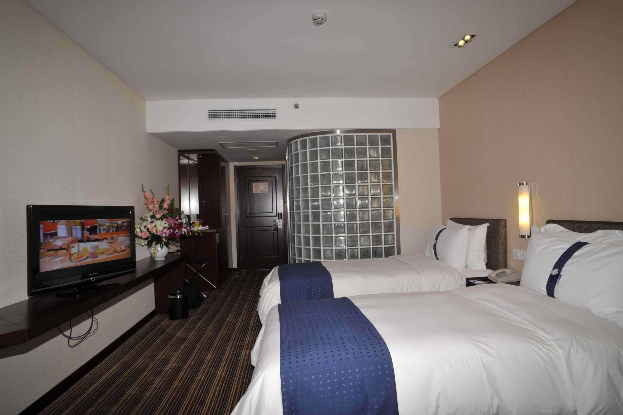 Holiday Inn Express Tianjin City Center Bilik gambar
